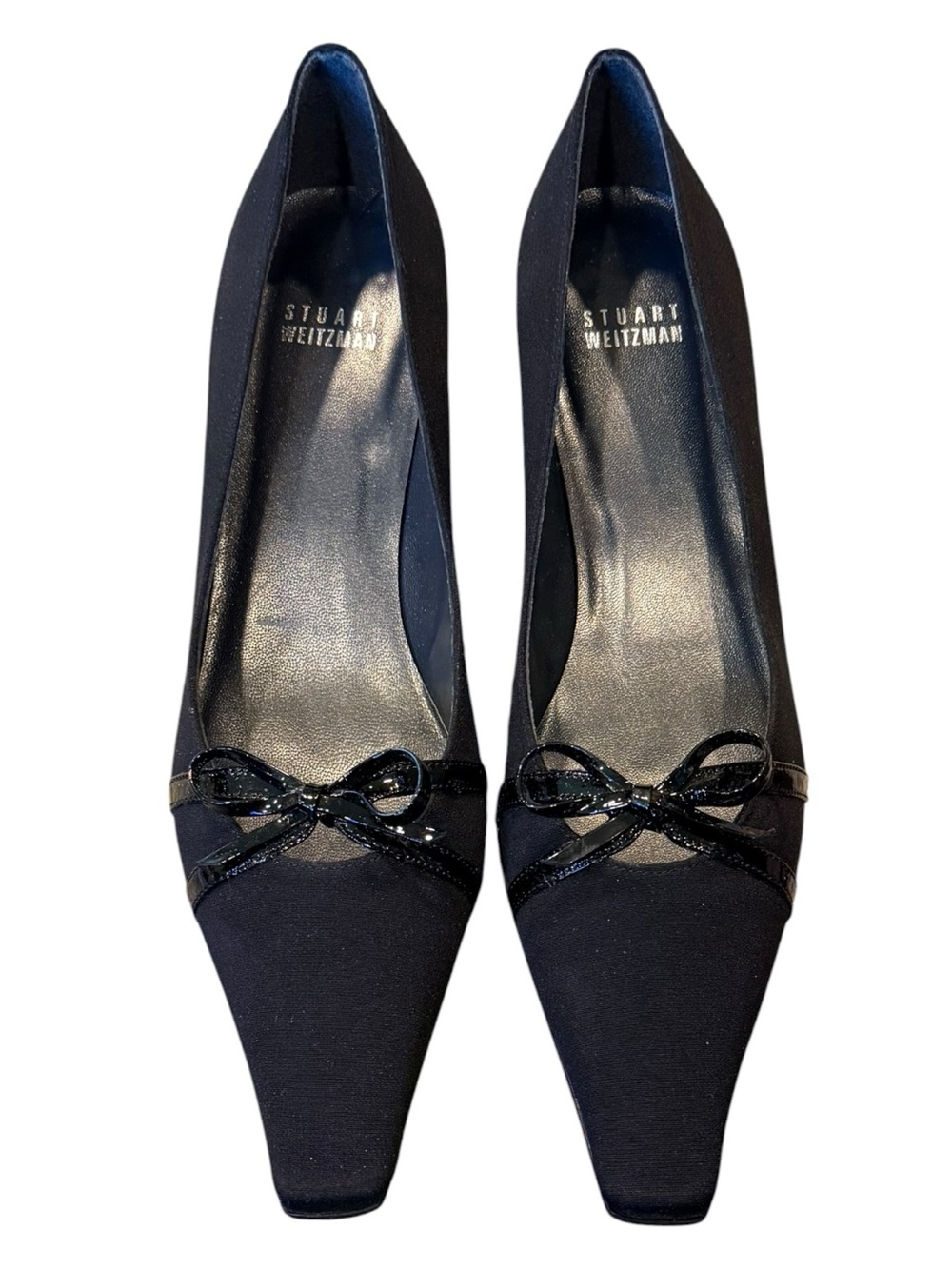 Stuart Weitzman Circuit Black Crepe Pointed Toe Patent Leather Bow Pump 8.5N